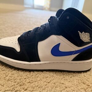 Nike Air Jordan 1 Mid GS “Black Racer Blue” sneakers – Size 4Y